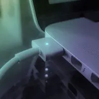 how many watts does a laptop use