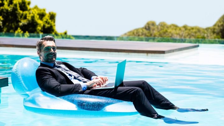 How to Use a Laptop in a Pool?