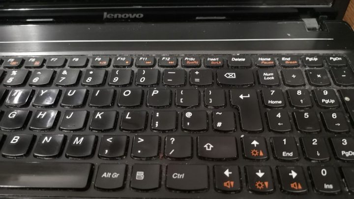 Lenovo Laptop Won't Turn On – How to Fix | Techosaurus Rex