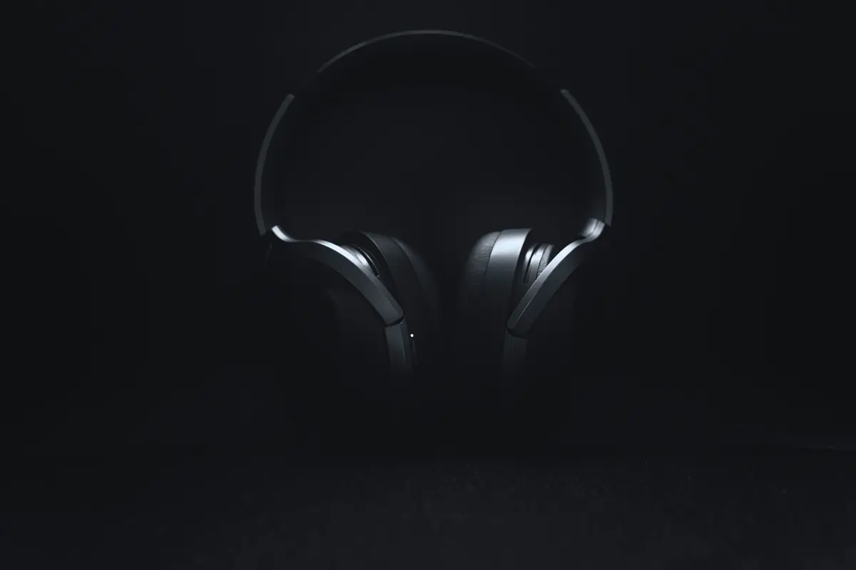 Best Headphones for Spotify (2022 Update) Techosaurus Rex