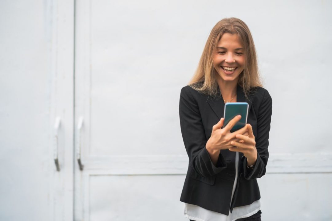 Can a Phone Work Without a Sim Card? [Answered] Techosaurus Rex