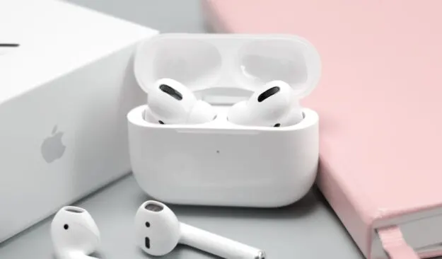Can I Connect AirPods to an HP Laptop?
