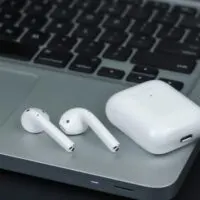 Can I Connect AirPods to an HP Laptop